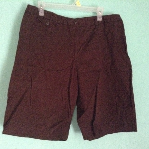Brown shorts - Picture 1 of 4